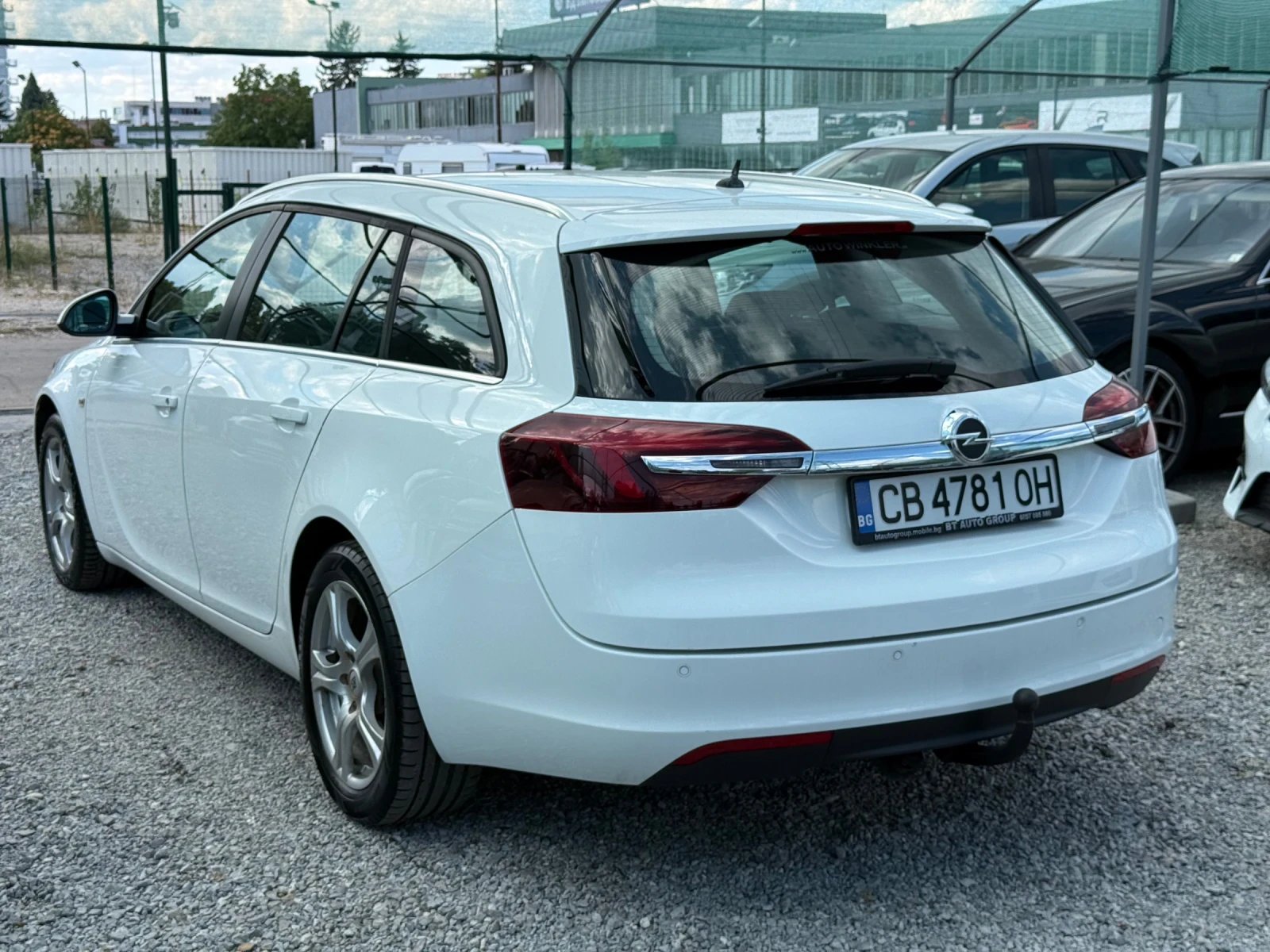 Opel Insignia 2.0 CDTi 136HP, снимка 6 - Автомобили и джипове - 55943930