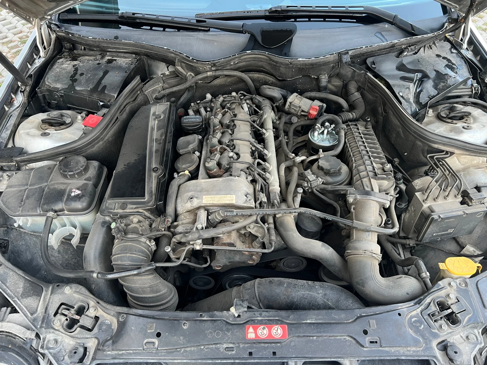 Mercedes-Benz C 220 Avantgarde OM 646, снимка 11 - Автомобили и джипове - 56232086
