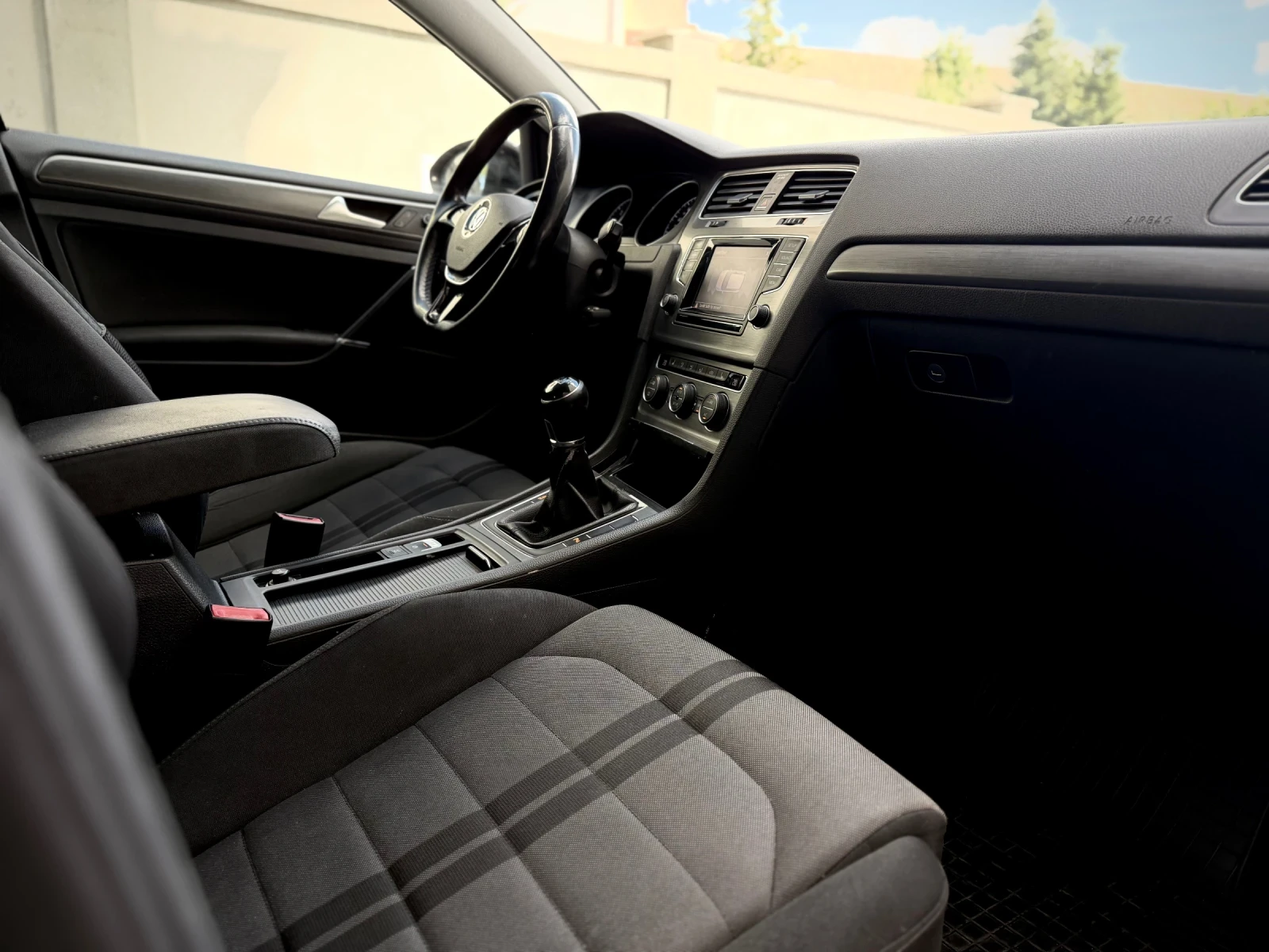 VW Golf 1.6TDI | Mobile.bg � ����������� 9