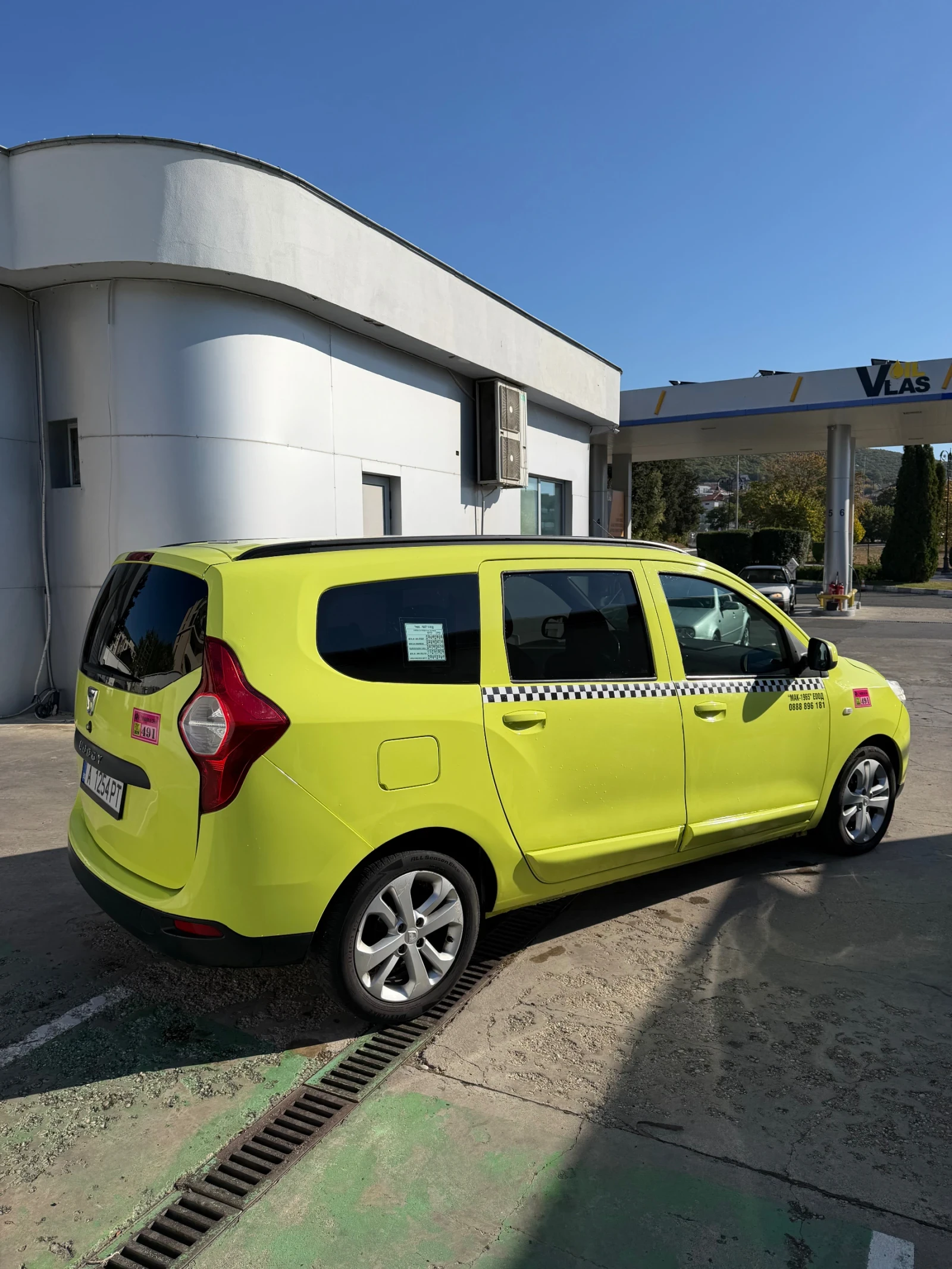 Dacia Lodgy, снимка 4 - Автомобили и джипове - 56384013