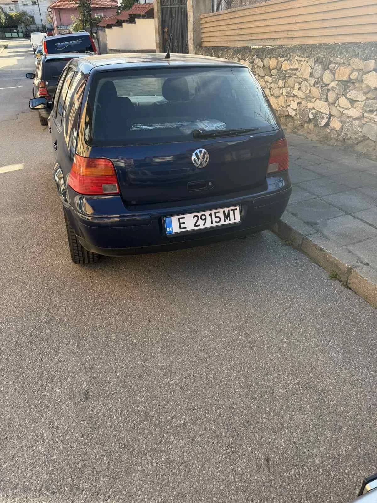 VW Golf, снимка 2 - Автомобили и джипове - 56636644