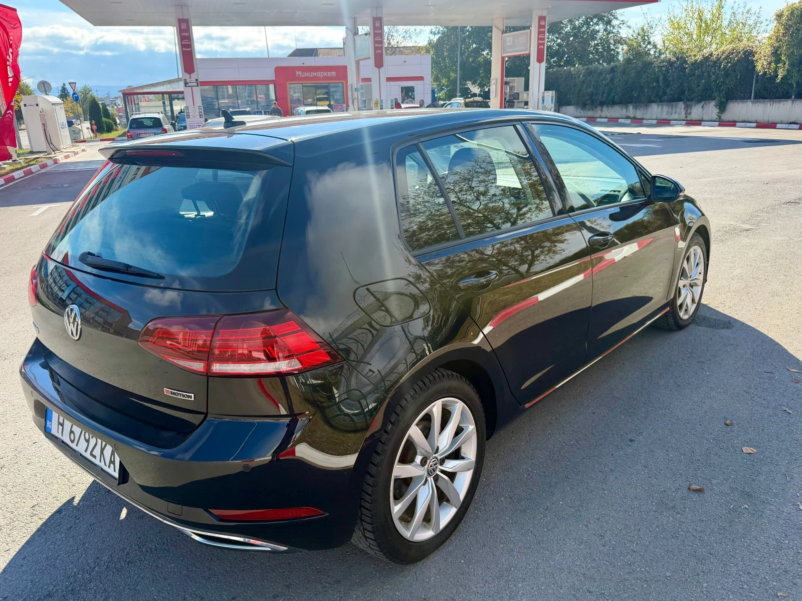 VW Golf 2.0TDI 150k DIGITAL COKPIT 4x4, снимка 3 - Автомобили и джипове - 56642659