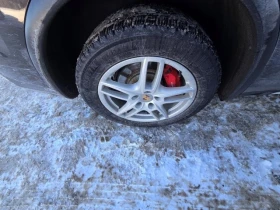 Porsche Cayenne  Turbo / CARFAX /BOSE/PANO/360 - 20700 € / 40485.68 лв. - 83222390 7