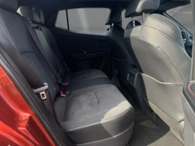 Toyota C-HR + = Lounge = Гаранция | Auto.bg — изображение 11