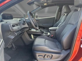 Toyota C-HR + = Lounge = Гаранция | Auto.bg — изображение 6