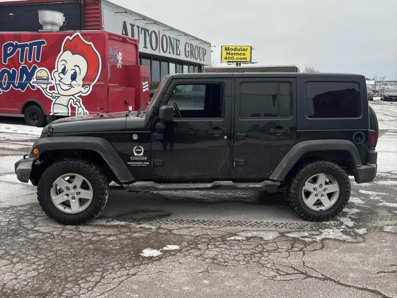 Jeep Wrangler 2016 SPORT * БЕЗ ПЪРВОНАЧАЛНА ВНОСКА* , снимка 3 - Автомобили и джипове - 52830204