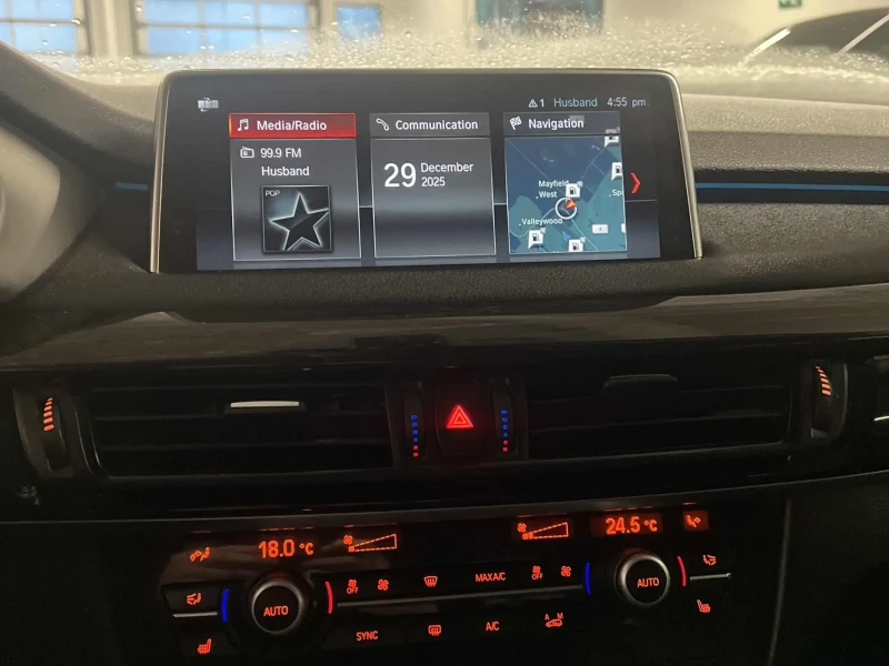 BMW X5 ДИГИТАЛНО* ТАБЛО* 360КАМЕРА* ПОДГРЕВ* КЕЙЛЕС* , снимка 8 - Автомобили и джипове - 52965046