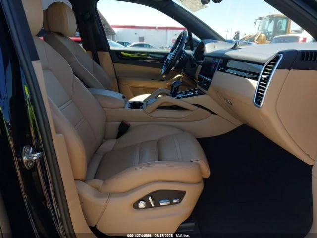 Porsche Cayenne S ДИСТРОНИК ПАНОРАМА ОБДУХВАНЕ  - изображение 10
