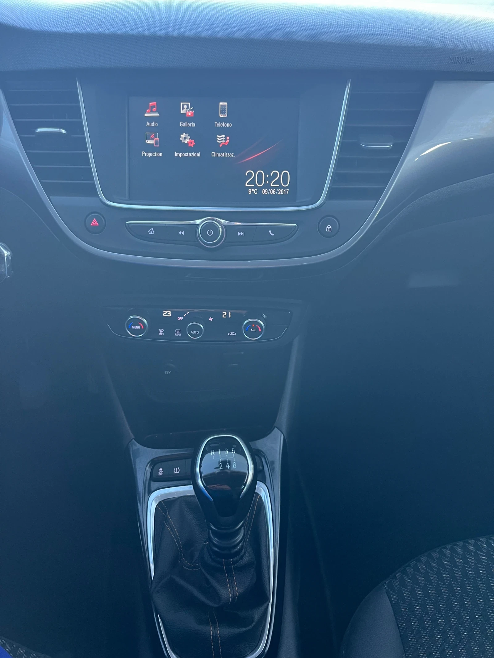 Opel Crossland X 1.6 CRDI  COSMO - изображение 3