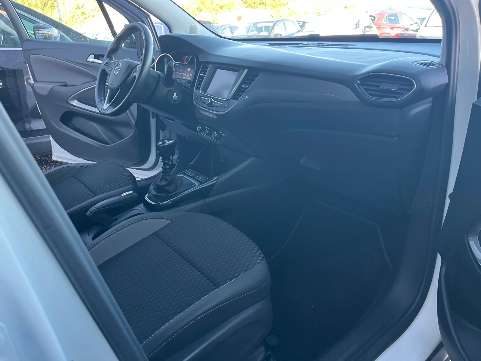 Opel Crossland X 1.6 CRDI  COSMO - изображение 6
