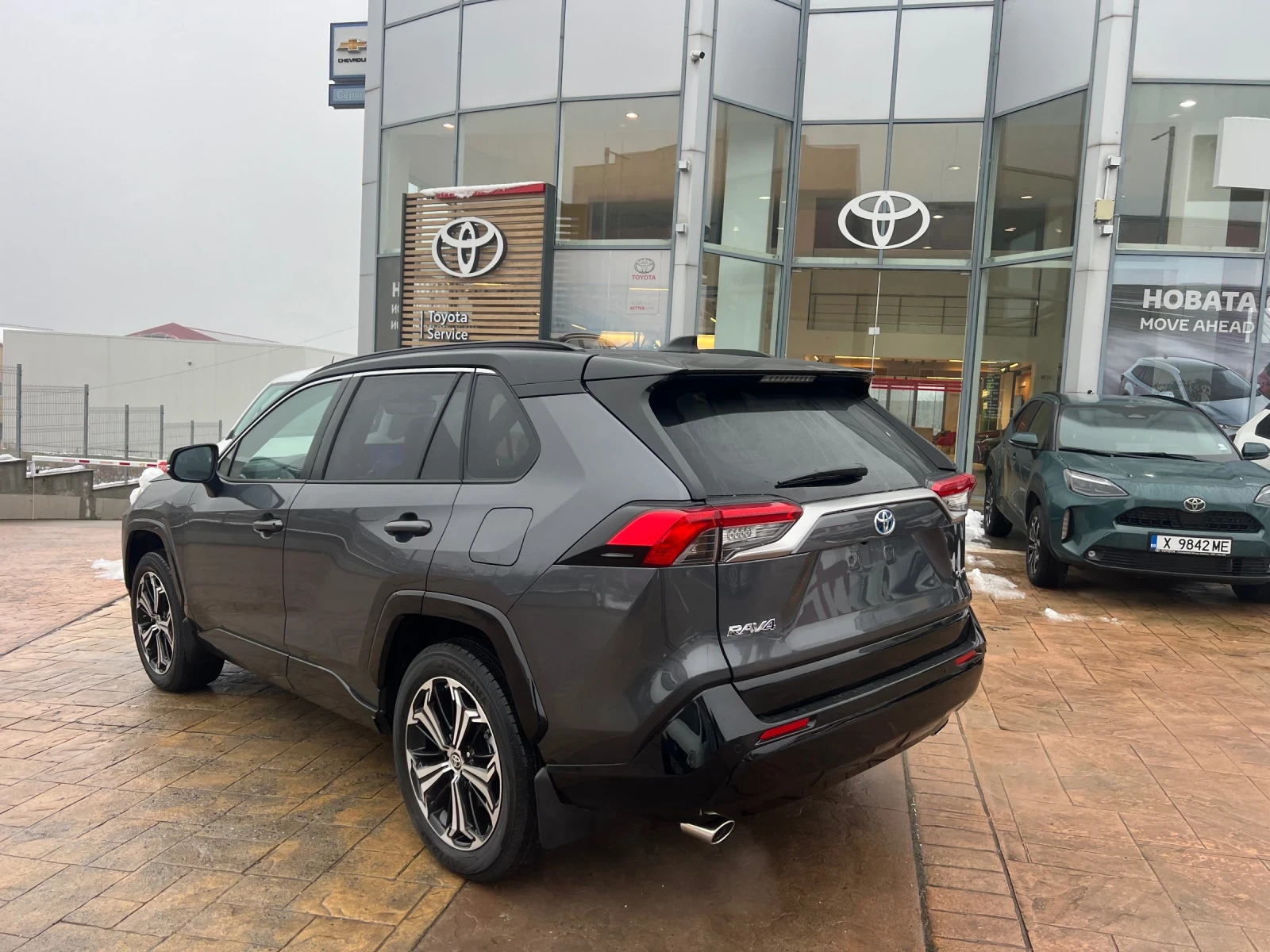 Toyota Rav4 PHEV STYLE BI-TONE - изображение 3