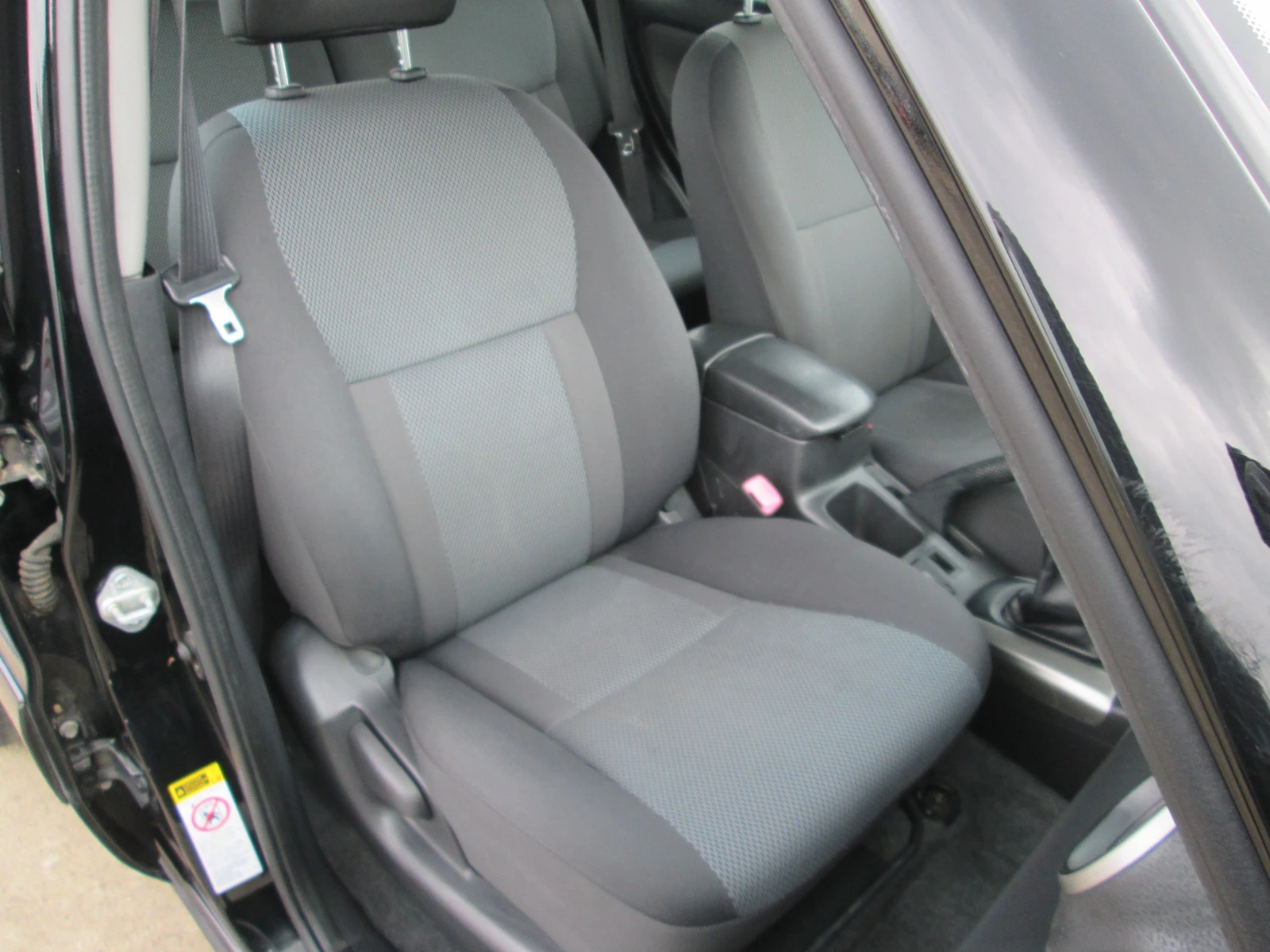 Toyota Rav4 2.0D4D-FACELIFT, снимка 14 - Автомобили и джипове - 53792223