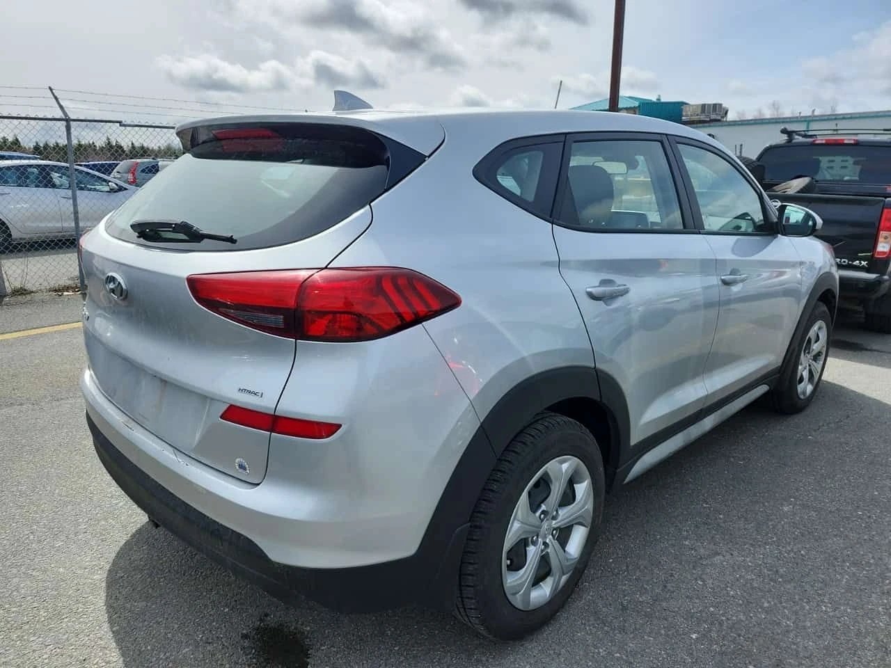 Hyundai Tucson * ESSENTIAL * CARFAX * ���� �� �� | Mobile.bg � ����������� 3