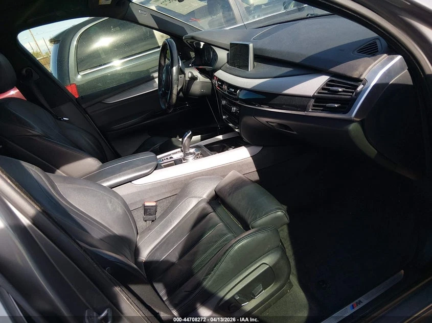 BMW X5 3.0l xDrive35I, снимка 5 - Автомобили и джипове - 54366776