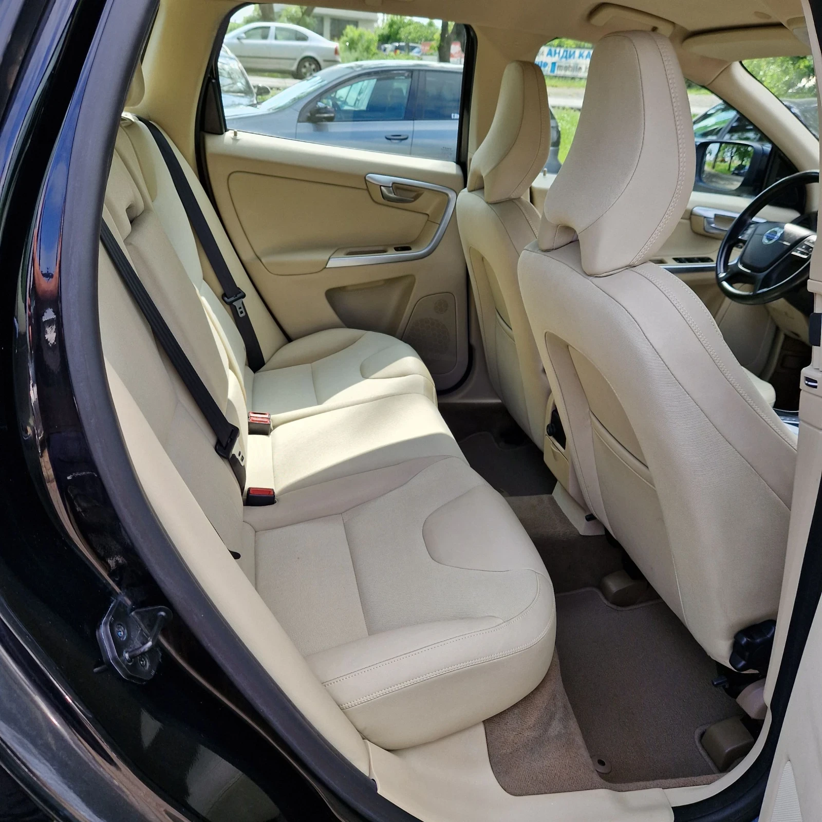 Volvo XC60 D3 AUTOMAT , снимка 15 - Автомобили и джипове - 54644181