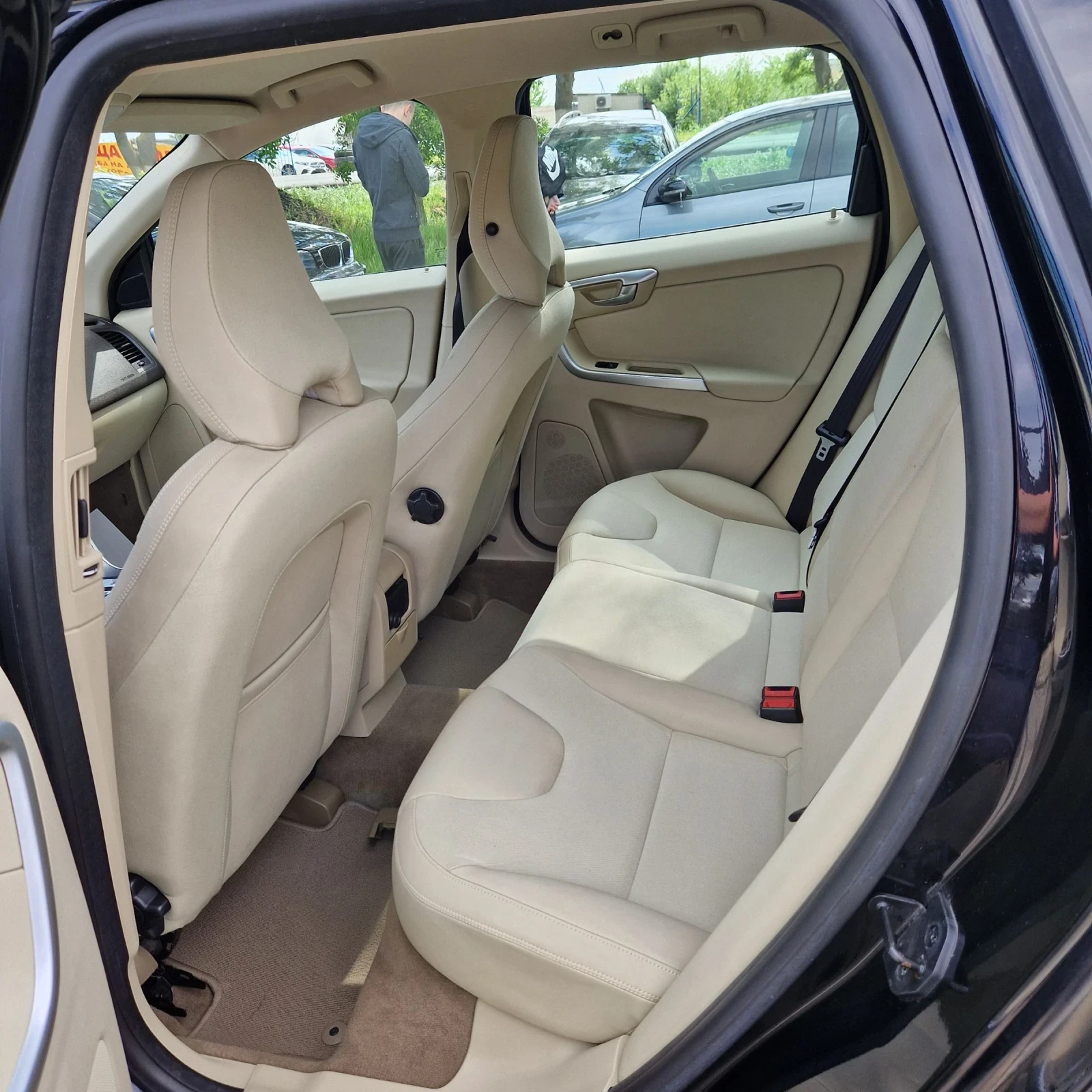 Volvo XC60 D3 AUTOMAT , снимка 14 - Автомобили и джипове - 54644181
