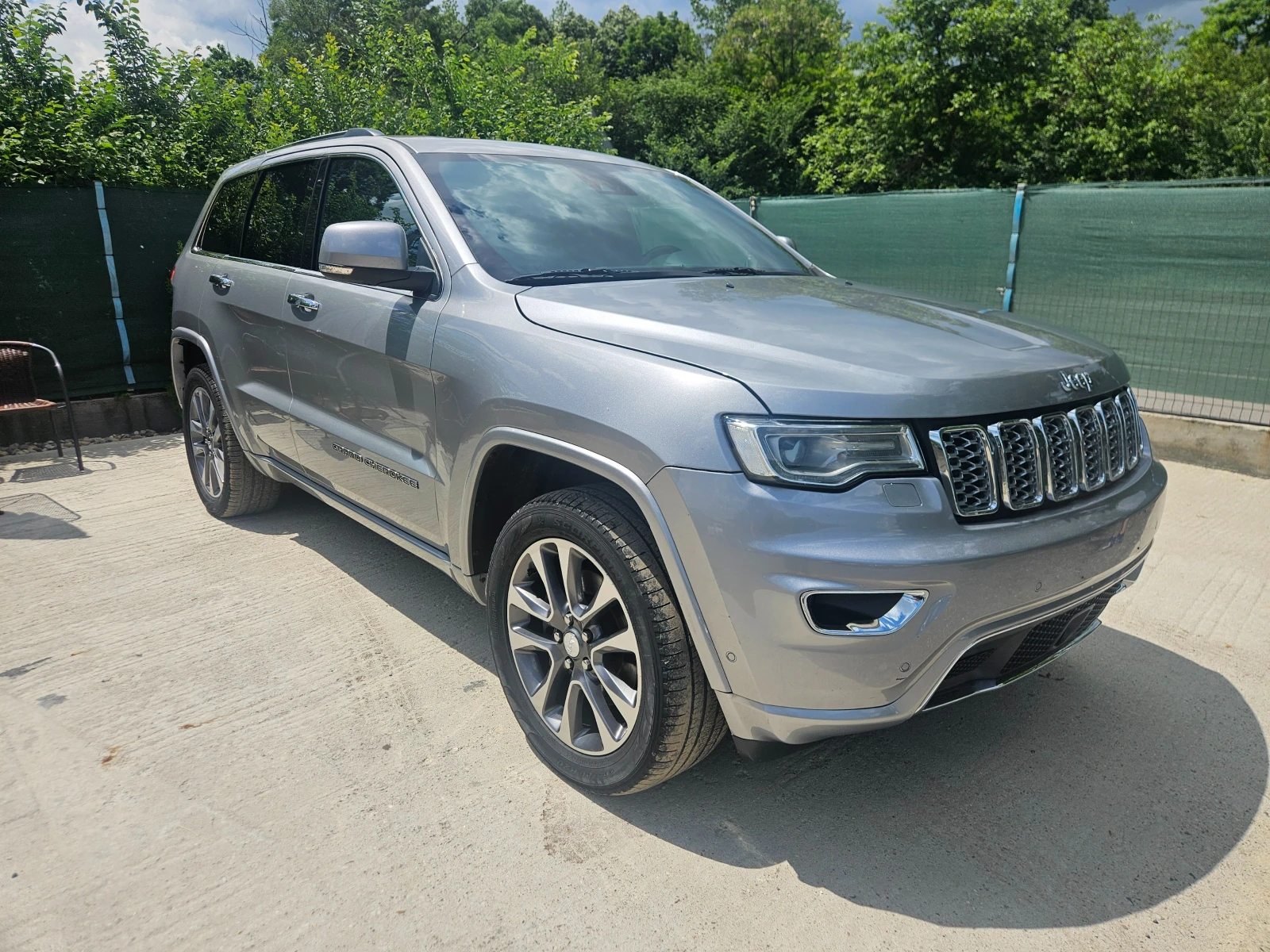 Jeep Grand cherokee 3.0  CRD  PANORAMA KAMERA KOJA KEYLESS FACELIFT , снимка 2 - Автомобили и джипове - 54759951