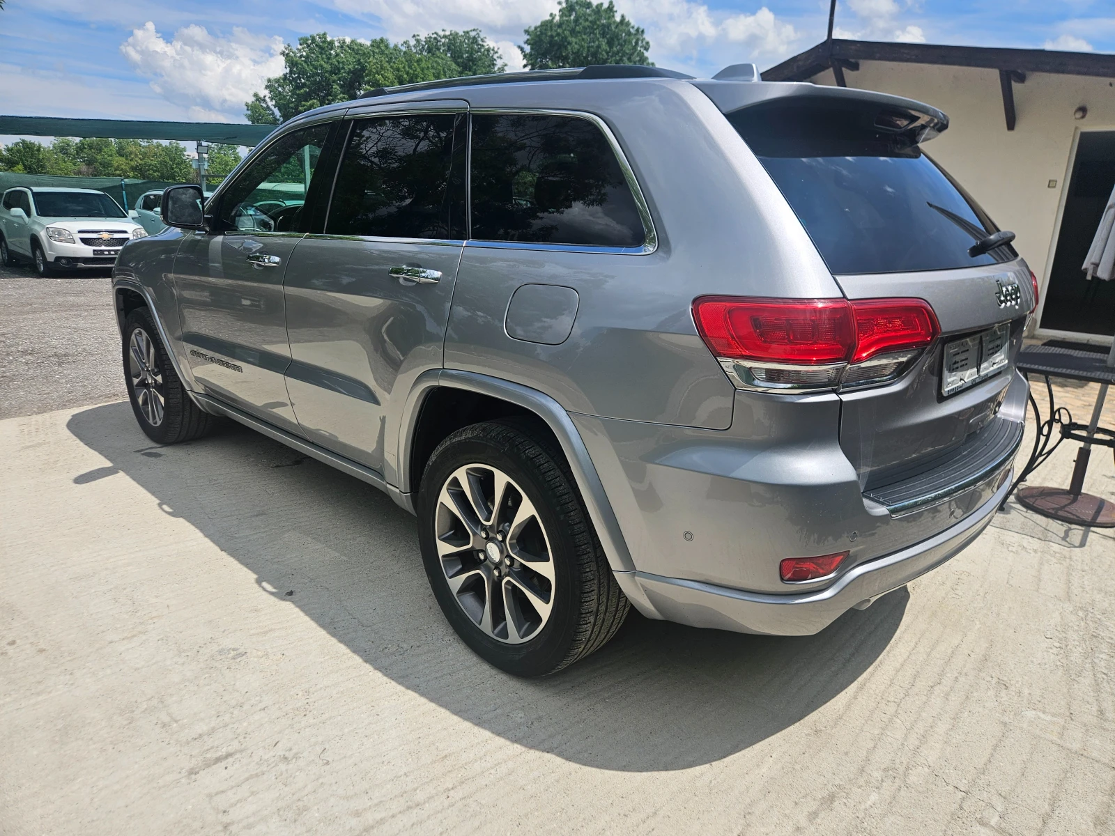 Jeep Grand cherokee 3.0  CRD  PANORAMA KAMERA KOJA KEYLESS FACELIFT , снимка 4 - Автомобили и джипове - 54759951