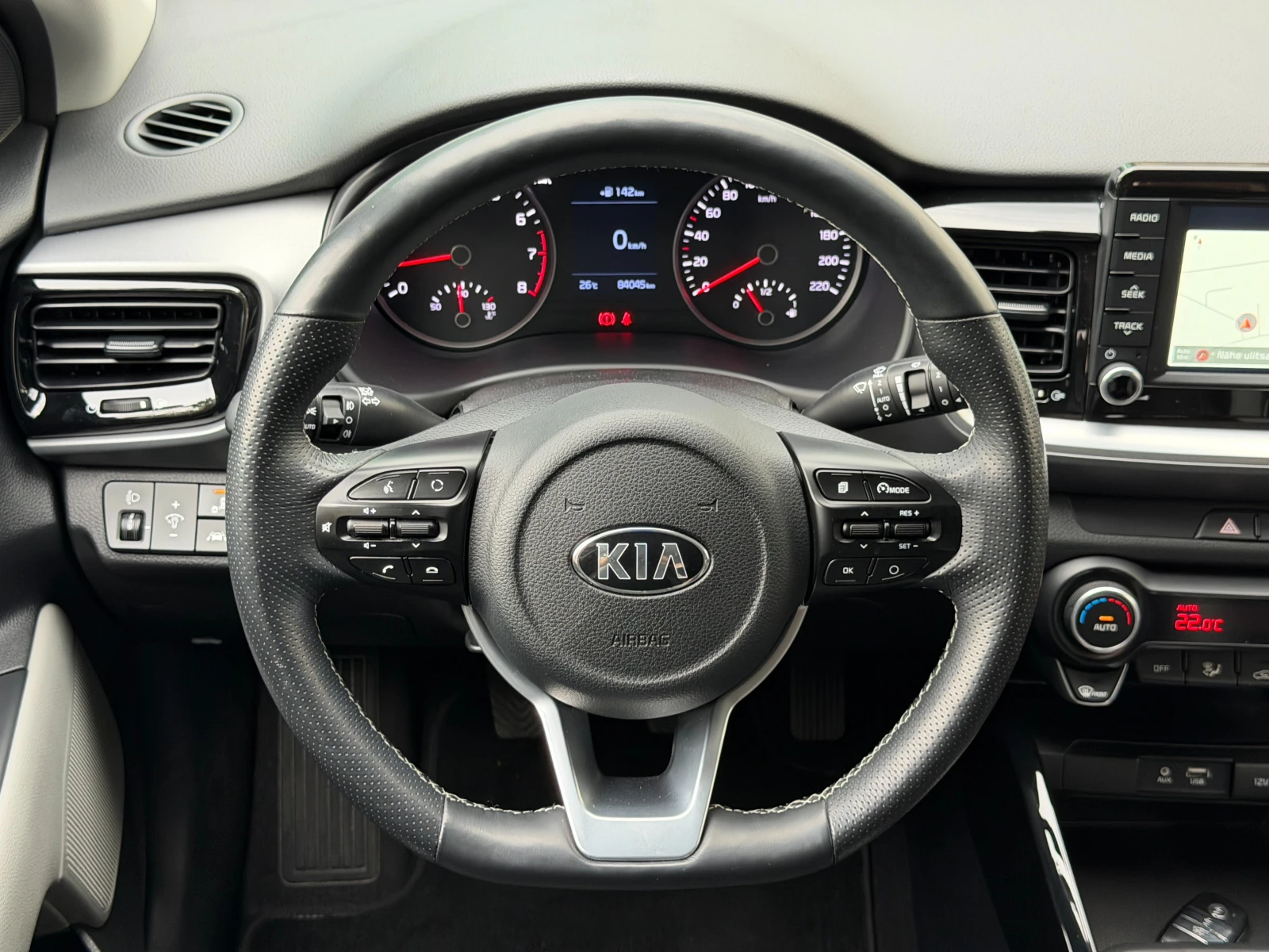Kia Stonic 1.4i* 99к.с.* С ПЪЛНА СЕРВИЗНА ИСТОРИЯ В KIA , снимка 9 - Автомобили и джипове - 55002130