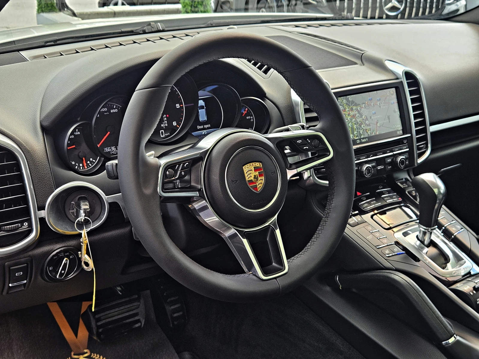 Porsche Cayenne S/3.0TDI/LED/CAMERA/PANO/ПОДГРЕВ/ОБДУХ/BOSE/LIZING, снимка 10 - Автомобили и джипове - 55135515