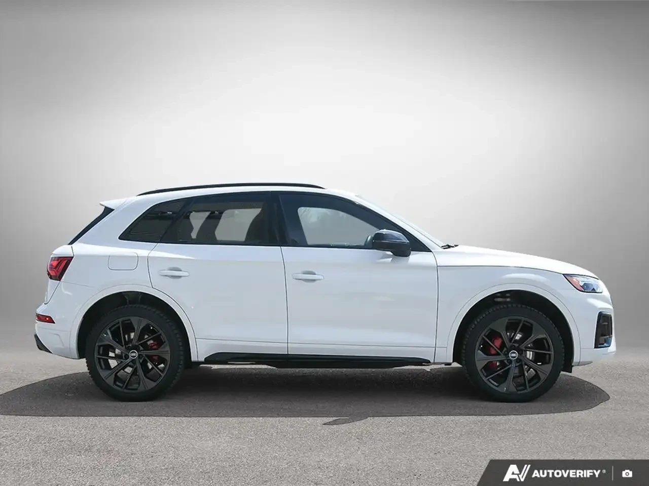 Audi SQ5, снимка 2 - Автомобили и джипове - 56181152
