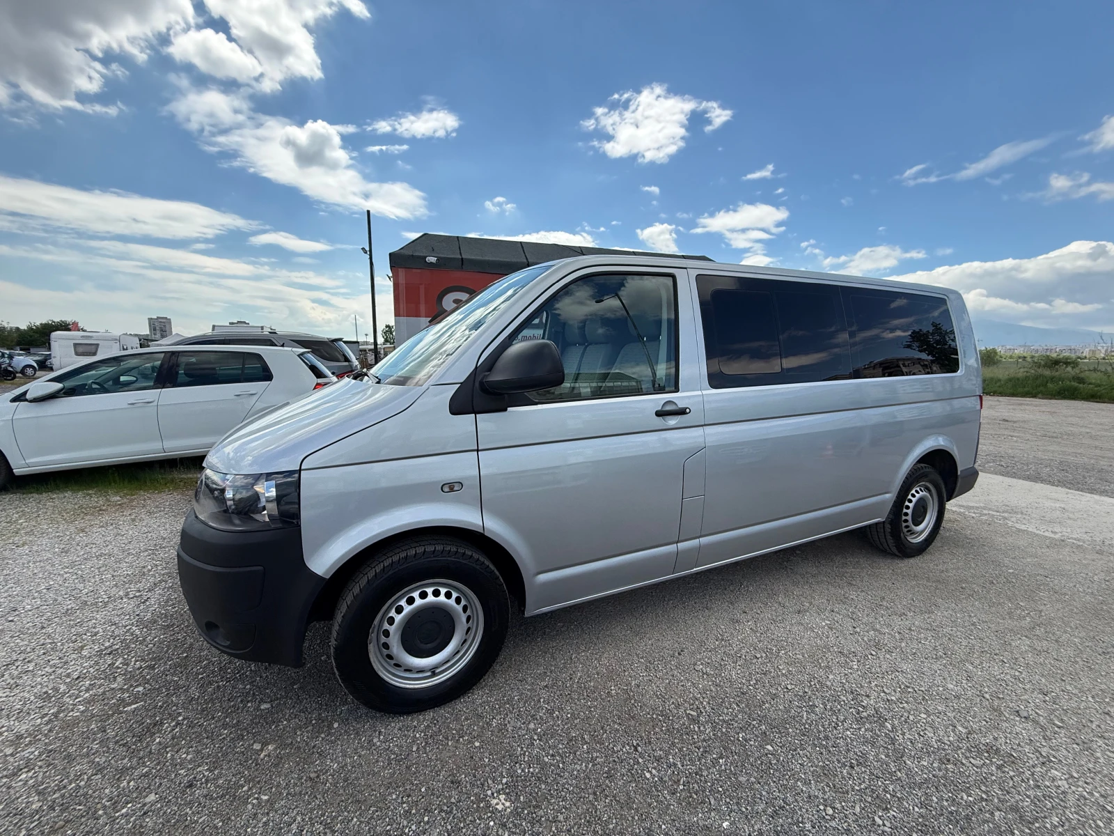 VW T5 2.0tdi 4Motion/Клима/9-местен/157х.км./ЩВЕЙЦАРИЯ, снимка 8 - Бусове и автобуси - 54571335
