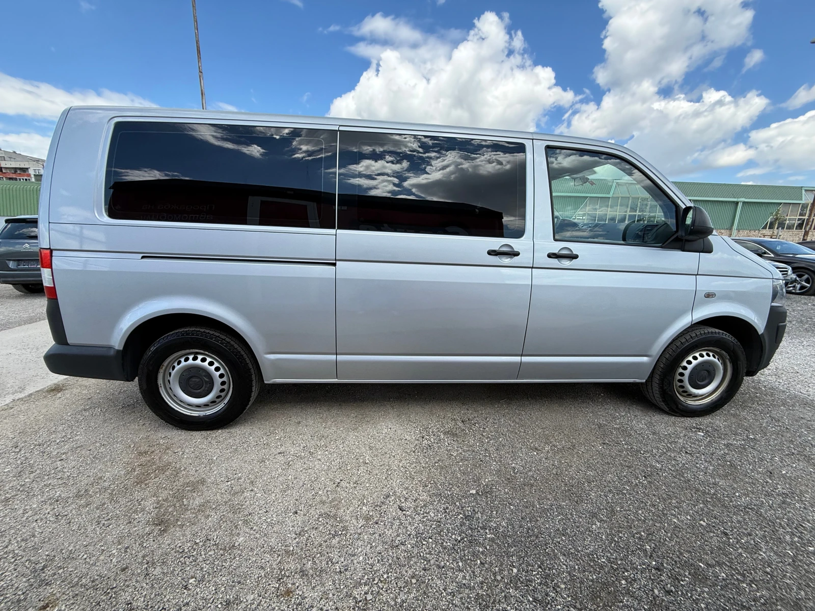 VW T5 2.0tdi 4Motion/Клима/9-местен/157х.км./ЩВЕЙЦАРИЯ, снимка 4 - Бусове и автобуси - 54571335
