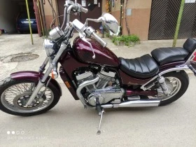  Suzuki Intruder