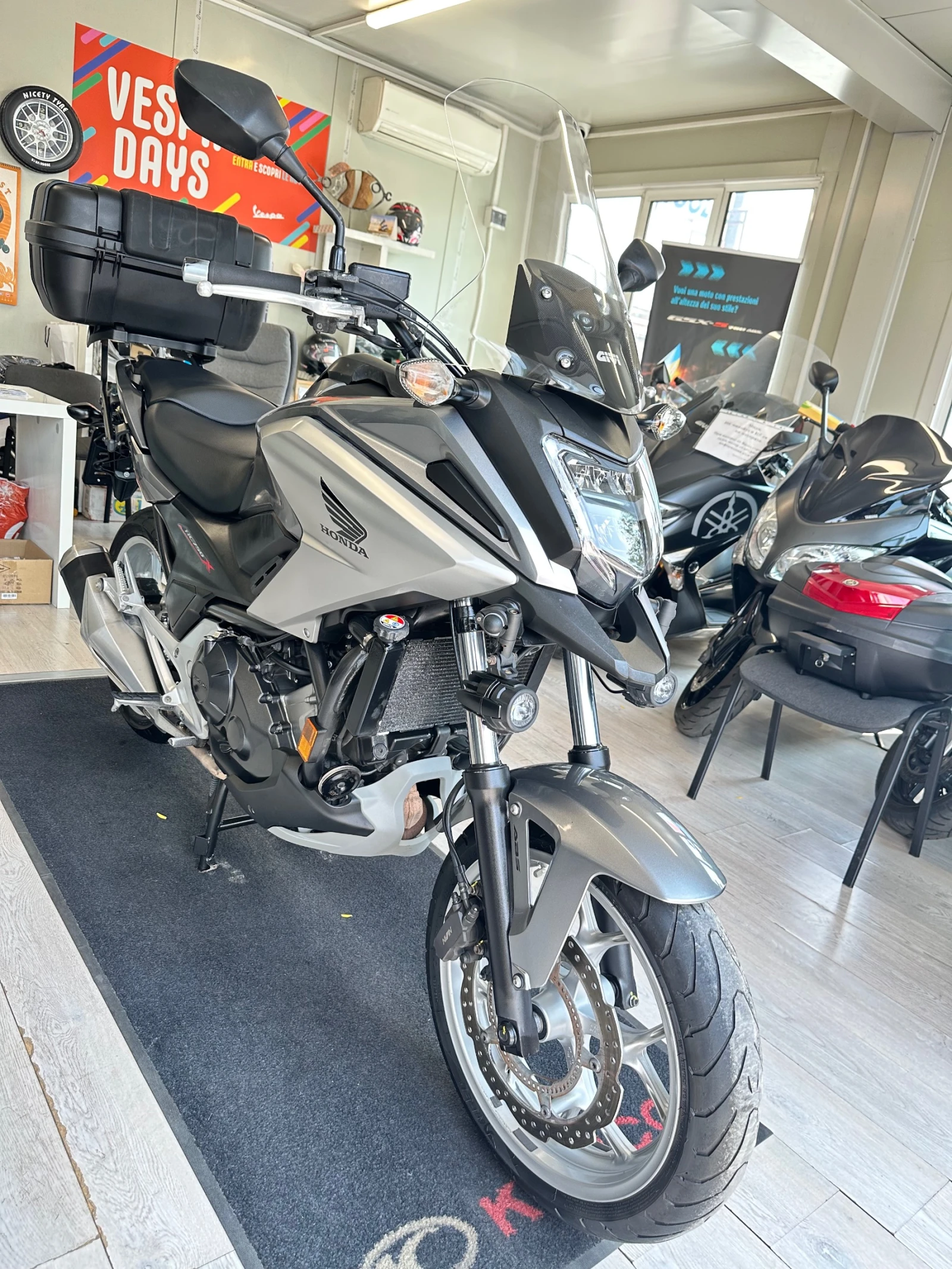 Honda Nc 750X 06.2017г., снимка 8 - Мотоциклети и мототехника - 55146342