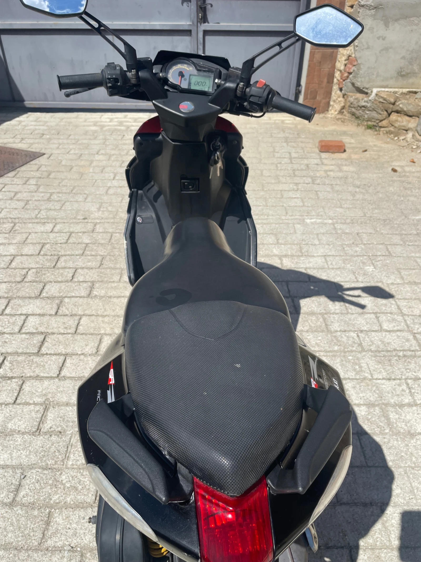 Aprilia 50 SR, снимка 7 - Мотоциклети и мототехника - 55672534