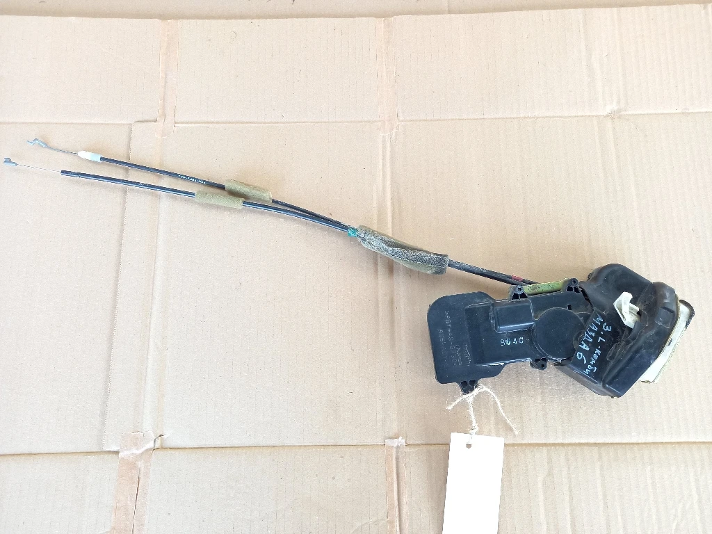 Брава врата задна лява Мазда 6 комби (2)