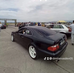  Mercedes-Benz CLK