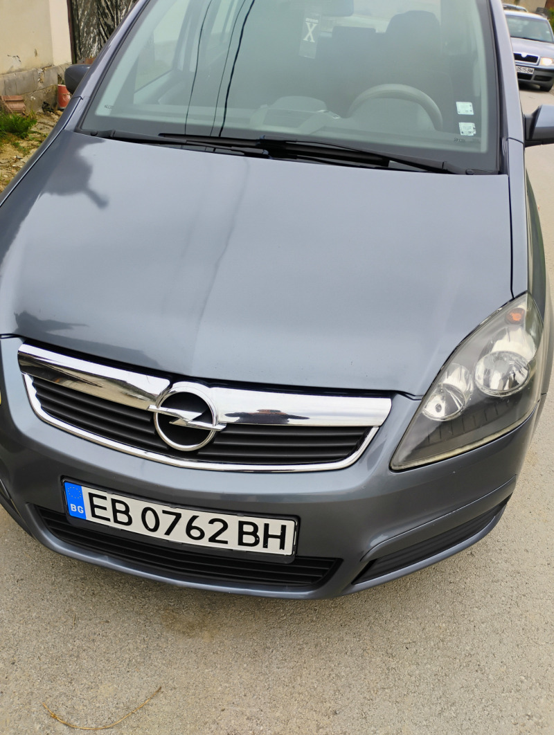 Opel Zafira 1.9CDTI , снимка 13 - Автомобили и джипове - 46164220