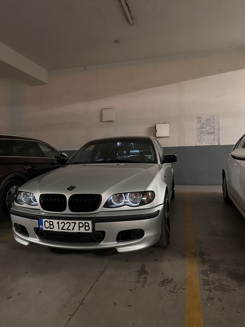 BMW 330, снимка 12 - Автомобили и джипове - 46444091