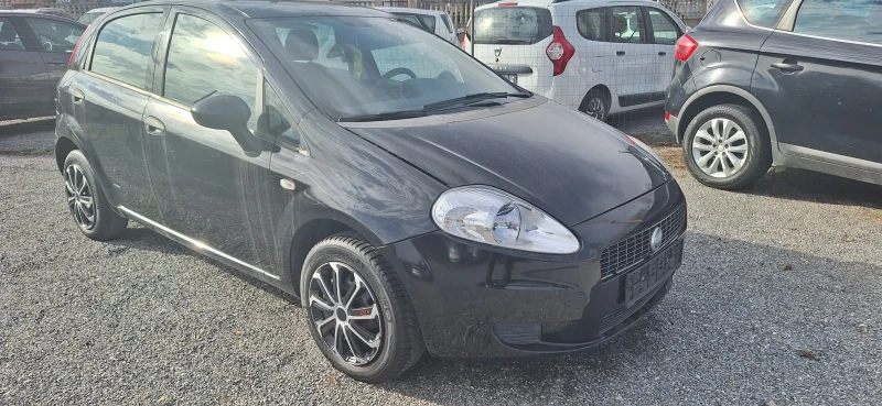 Fiat Punto 1.4i 8 Клапана * Клима* 4 вр., снимка 5 - Автомобили и джипове - 49238521