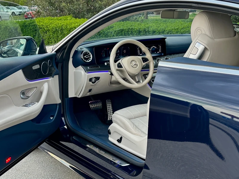 Mercedes-Benz E 220 d 4MATIC YACHT BLUE FULL AMG DIGITAL HEAD-UP, снимка 6 - Автомобили и джипове - 50089876