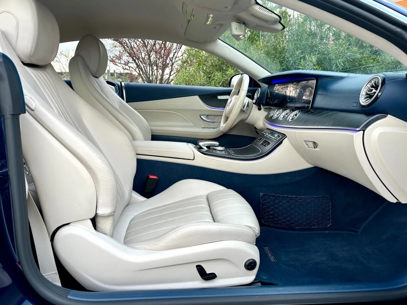 Mercedes-Benz E 220 d 4MATIC YACHT BLUE FULL AMG DIGITAL HEAD-UP, снимка 8 - Автомобили и джипове - 50089876