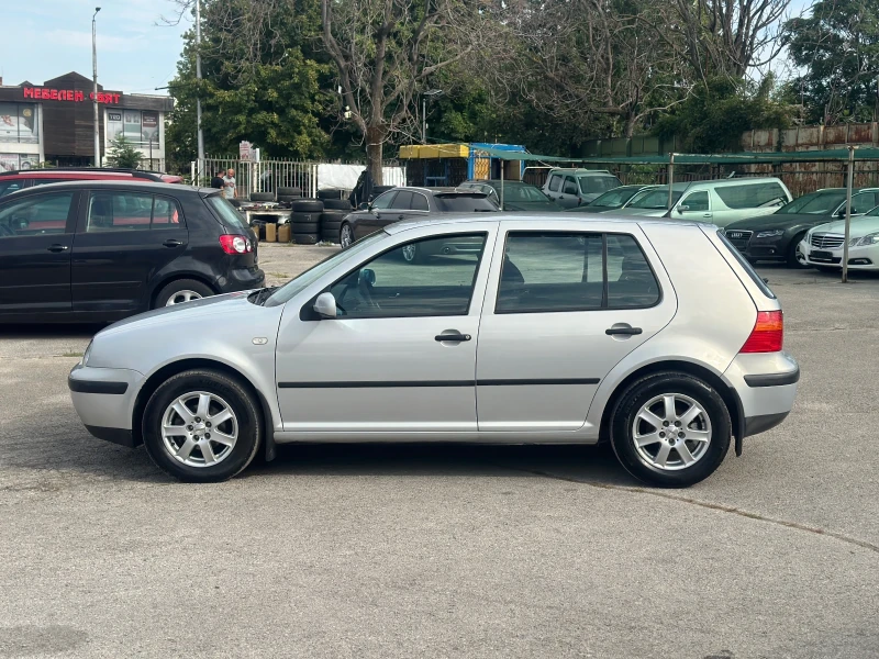 VW Golf 1.4I-75кс, снимка 4 - Автомобили и джипове - 51373224