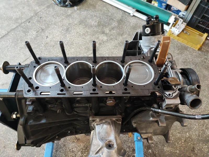 Mercedes-Benz CLK 230 , снимка 10 - Автомобили и джипове - 51542476