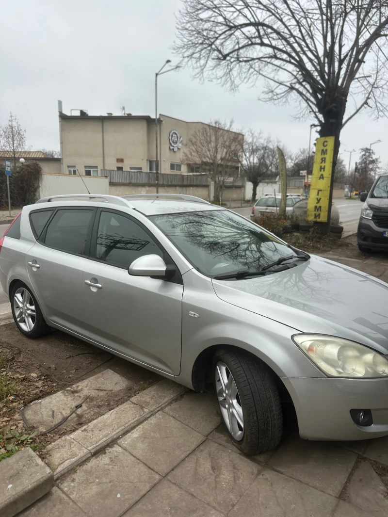 Kia Ceed 2.0 crdi 16v 6скорости, снимка 3 - Автомобили и джипове - 52800806