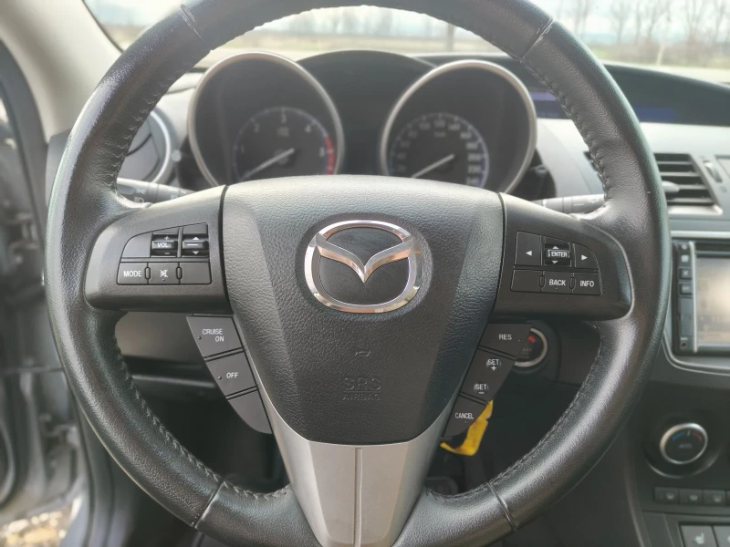 Mazda 3 2.2D 150, снимка 11 - Автомобили и джипове - 52886101