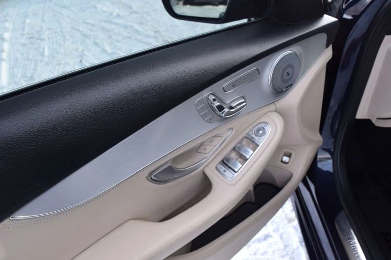Mercedes-Benz C 300 * CARFAX * ЦЕНА ДО БГ, снимка 9 - Автомобили и джипове - 53204904