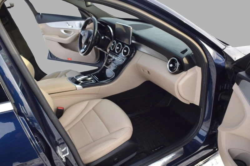Mercedes-Benz C 300 * CARFAX * ЦЕНА ДО БГ, снимка 10 - Автомобили и джипове - 53204904