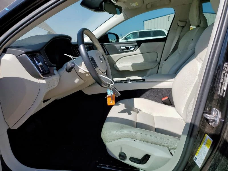 Volvo S60  - изображение 8