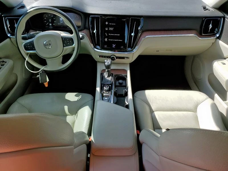 Volvo S60  - изображение 9