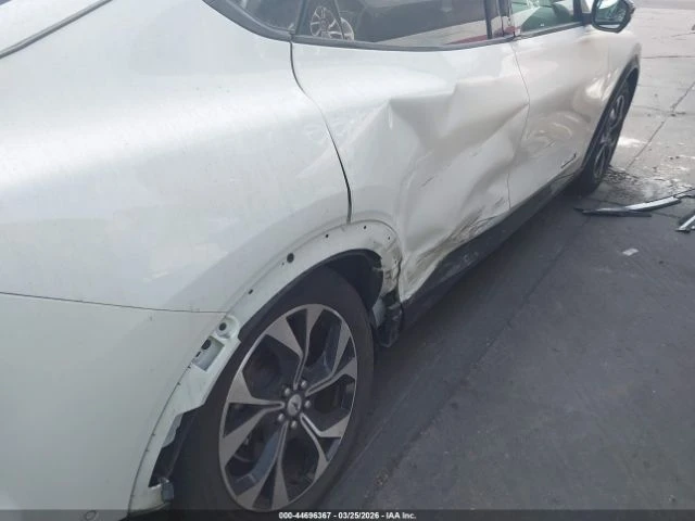 Ford Mustang Mach-E Premium AWD, снимка 8 - Автомобили и джипове - 55127048