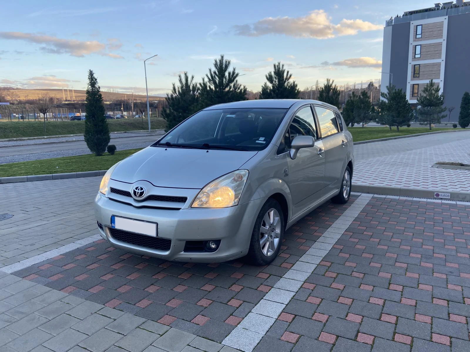 Toyota Corolla verso 2.0 D-4D 116 к.с., снимка 1