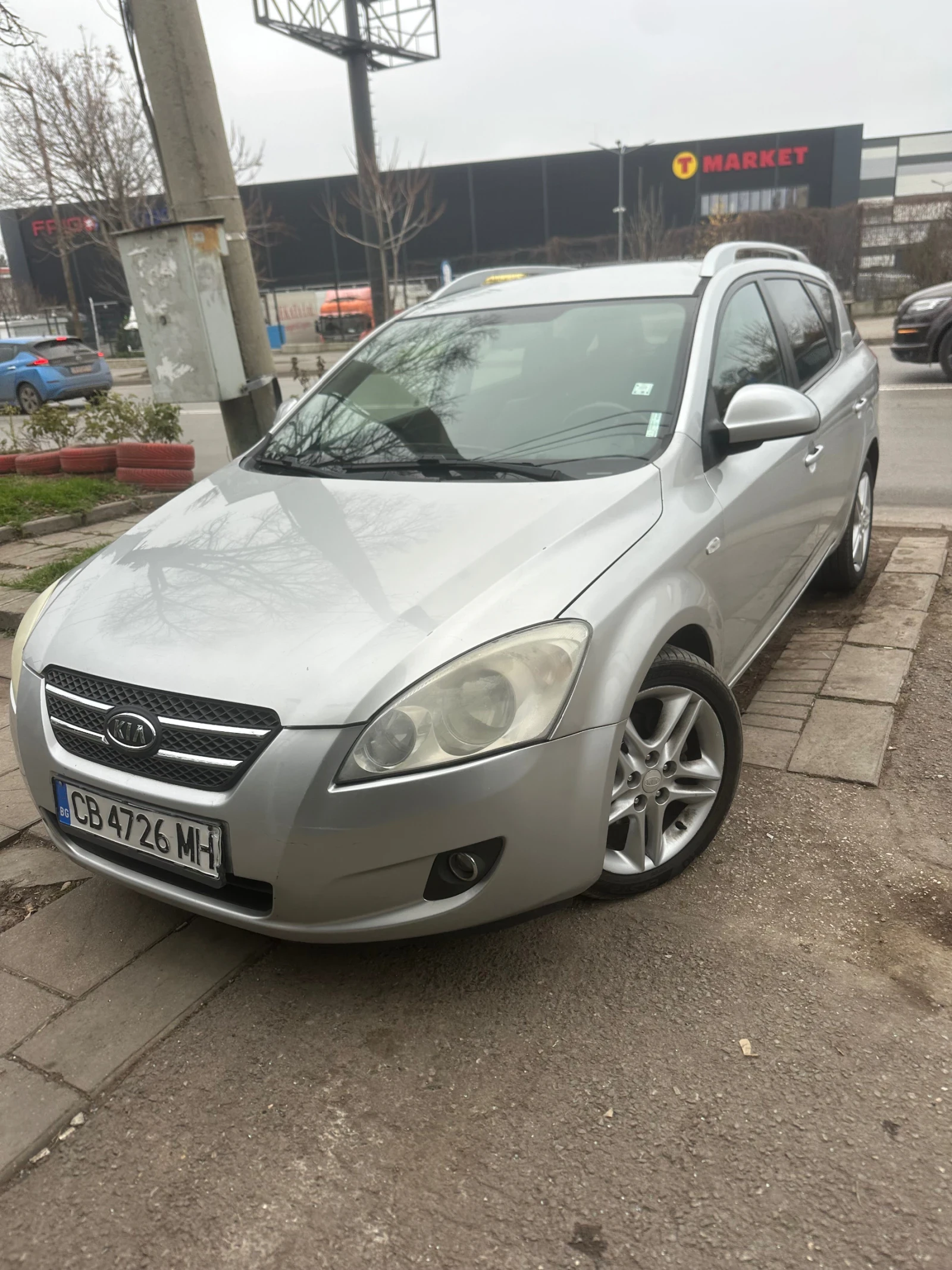 Kia Ceed 2.0 crdi 16v 6скорости, снимка 1