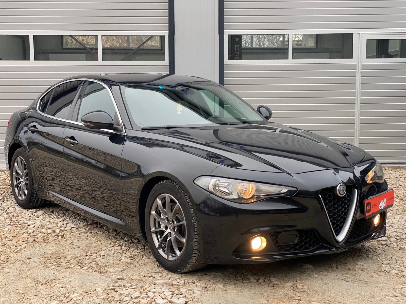 Alfa Romeo Giulia 2.2D 150кс РЪЧНИ СКОРОСТИ СЕРВИЗИ, снимка 1