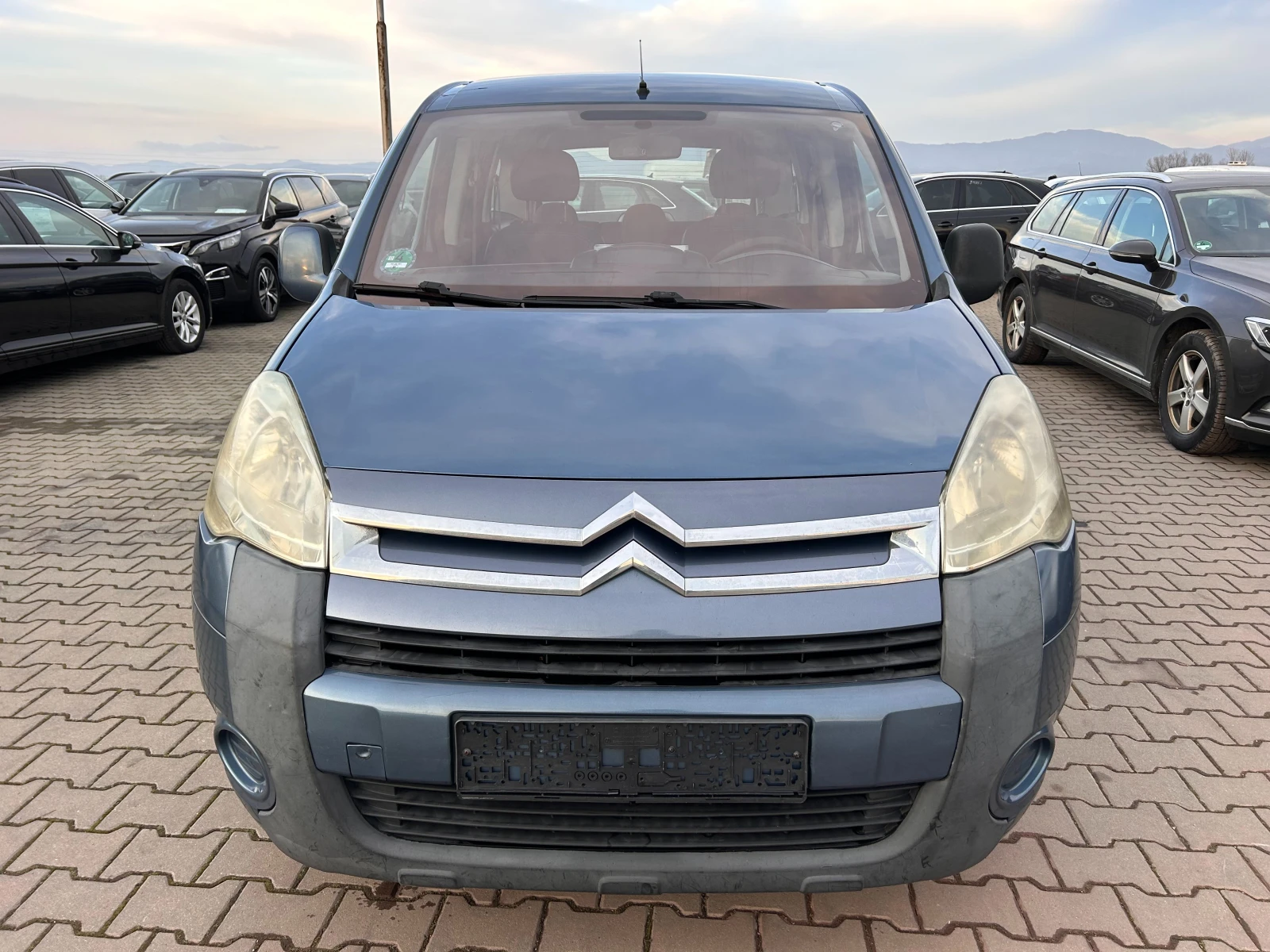 Citroen Berlingo 1.6HDI Multispace 4+ 1 EURO 4 - изображение 3